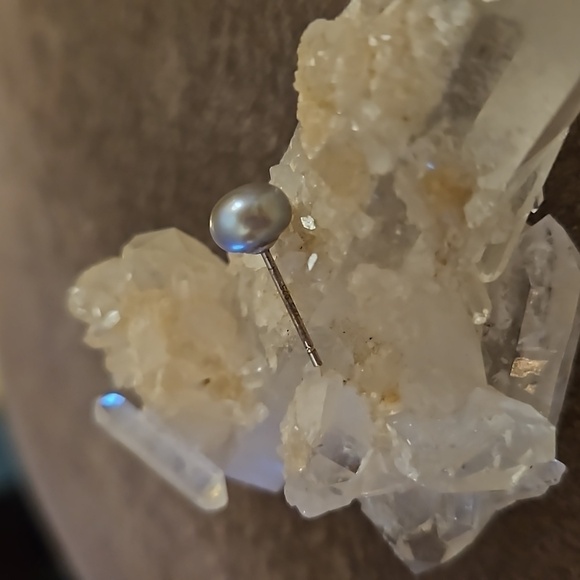 Set of Sterling Silver Pearl Earrings - Picture 5 of 6